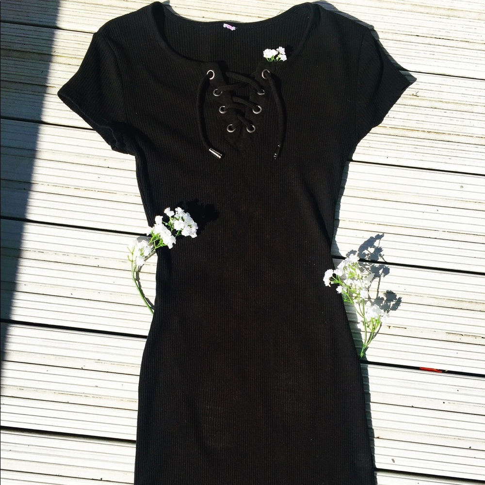 Black Bodycon Criss Criss Tie Dress